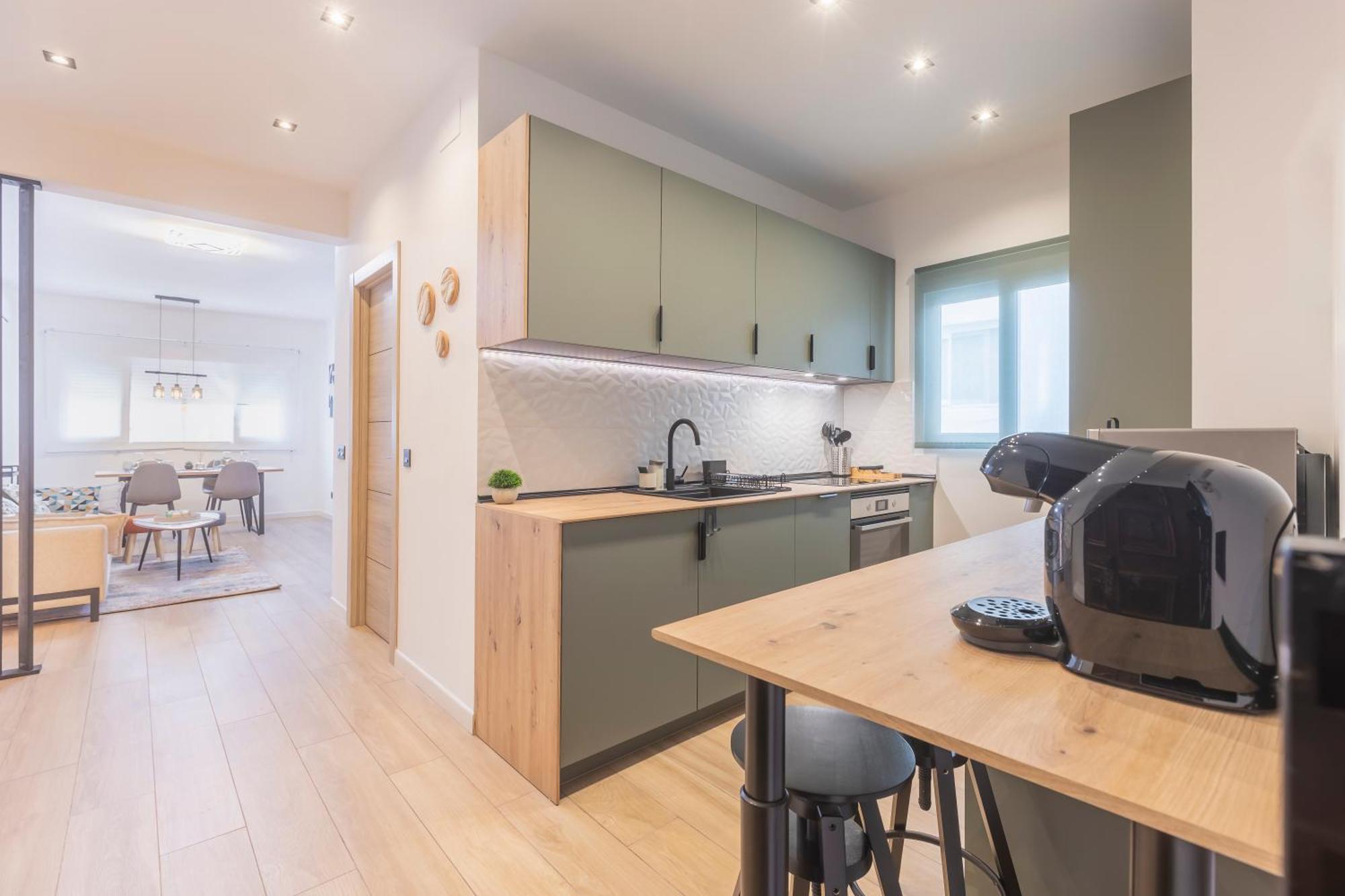 Fully Renovated Apartment In The Heart Of Fuengirola, 2 Min Walk To The Beach Exterior foto