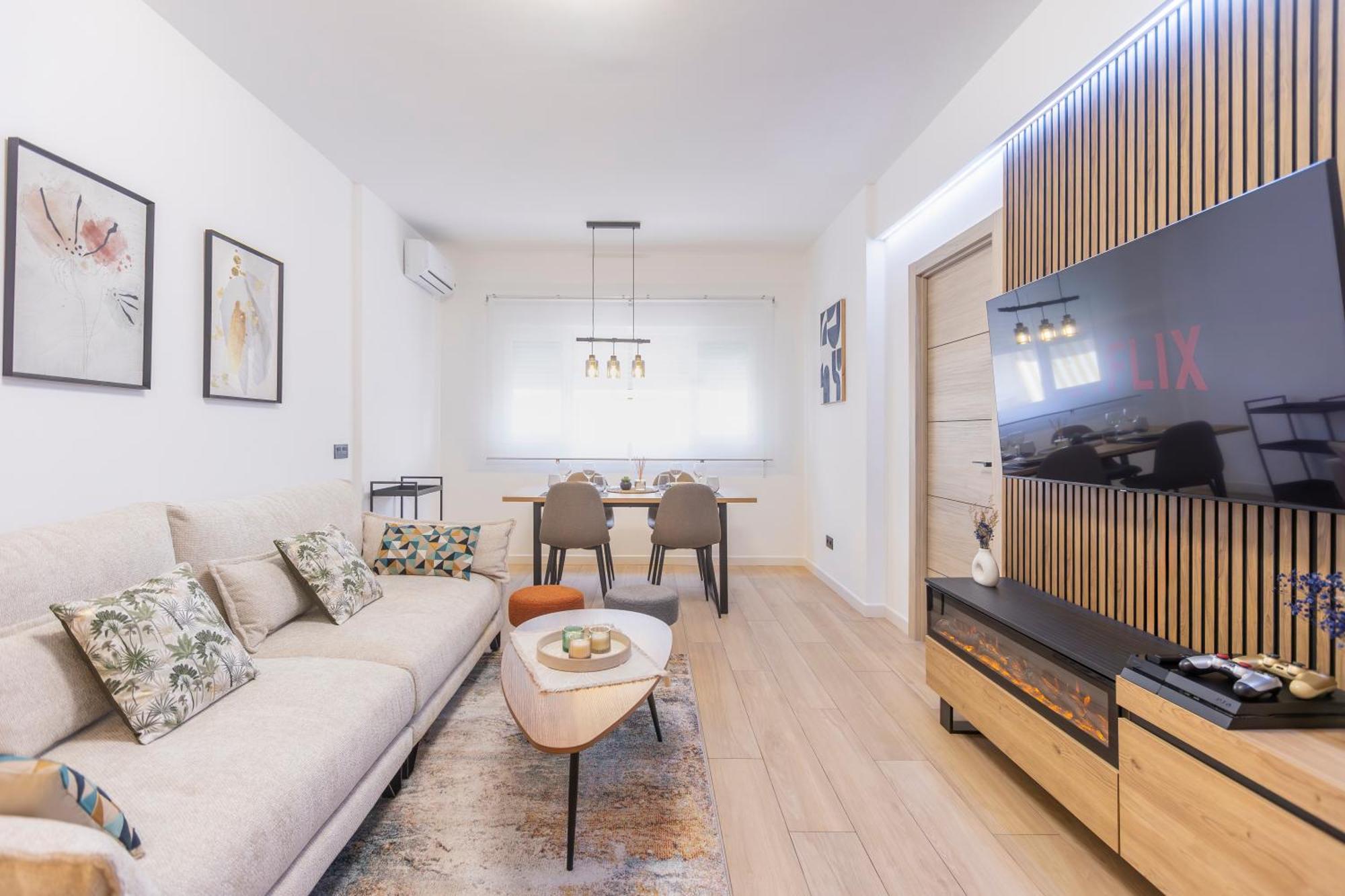 Fully Renovated Apartment In The Heart Of Fuengirola, 2 Min Walk To The Beach Exterior foto